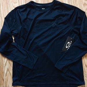 NWT! Men’s XXL Oakley Crew Pullover